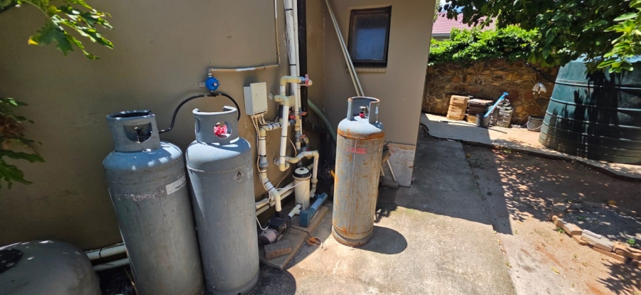 5 Bedroom Property for Sale in Wilkoppies North West